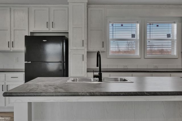 5165 N Irish Road, Davison, MI 48423