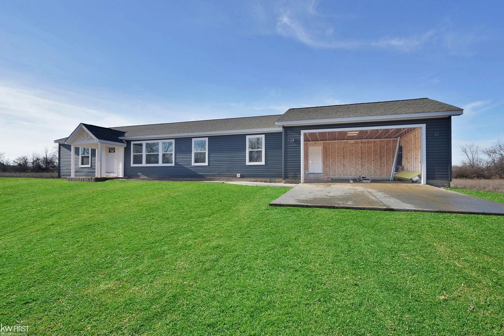 5165 N Irish Road, Davison, MI 48423