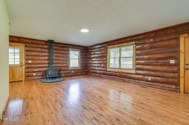 366 Judge Ben Allen Road, Elizabethton, TN 37643