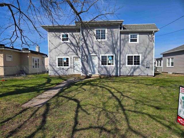 406-408 Gladys Street, Waterloo, IA 50702