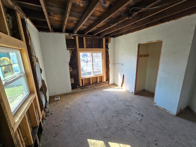406-408 Gladys Street, Waterloo, IA 50702
