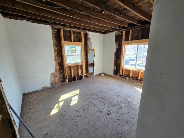406-408 Gladys Street, Waterloo, IA 50702