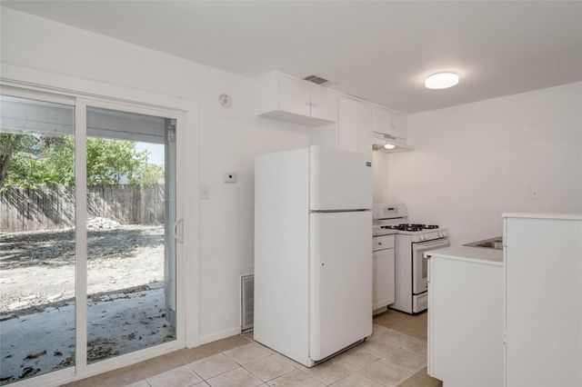 1303 E Saint Johns Ave, Austin, TX 78752