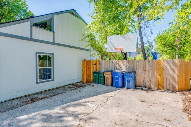 1303 E Saint Johns Ave, Austin, TX 78752
