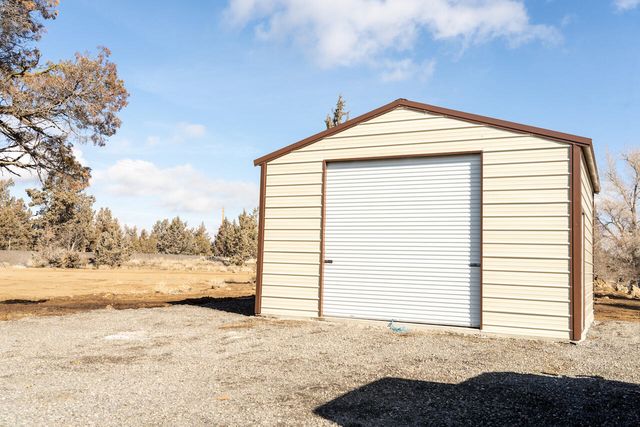 21395 Chasing Cattle Lane, Bend, OR 97701