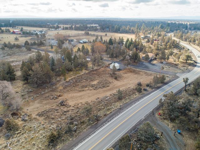 21395 Chasing Cattle Lane, Bend, OR 97701