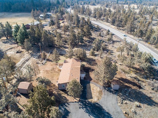 21395 Chasing Cattle Lane, Bend, OR 97701