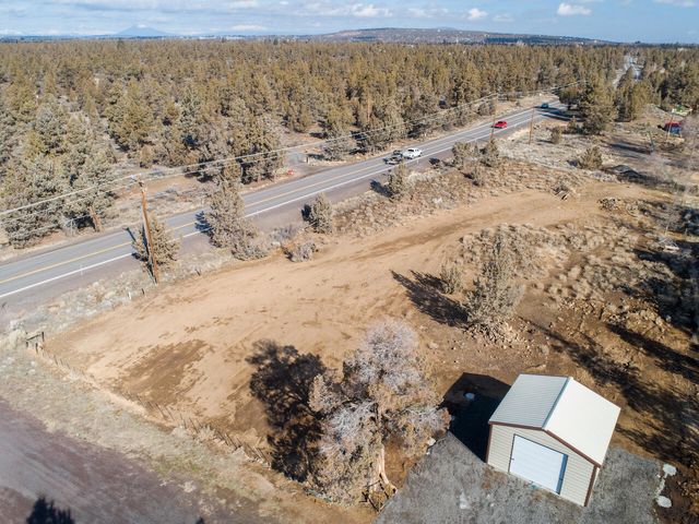 21395 Chasing Cattle Lane, Bend, OR 97701