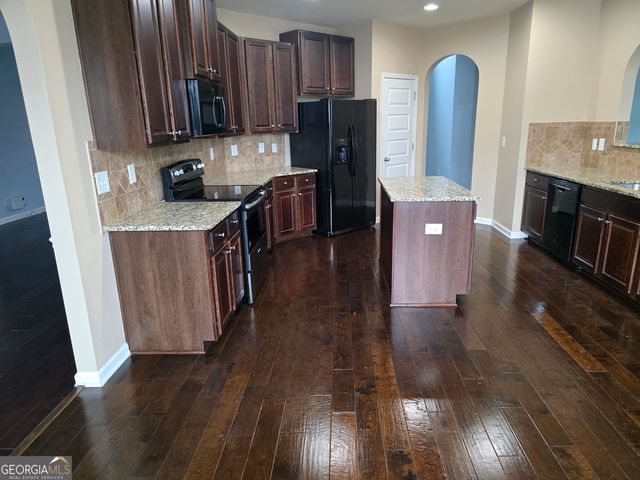 8722 Puett Drive, Douglasville, GA 30135