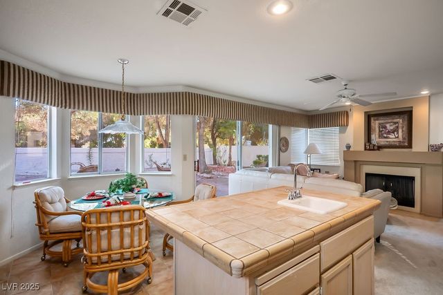 3044 Forest Lake Street, Las Vegas, NV 89117