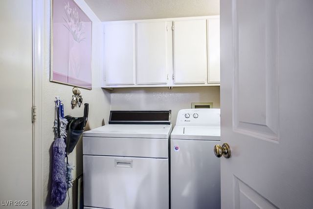 3044 Forest Lake Street, Las Vegas, NV 89117