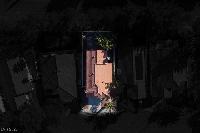 3044 Forest Lake Street, Las Vegas, NV 89117