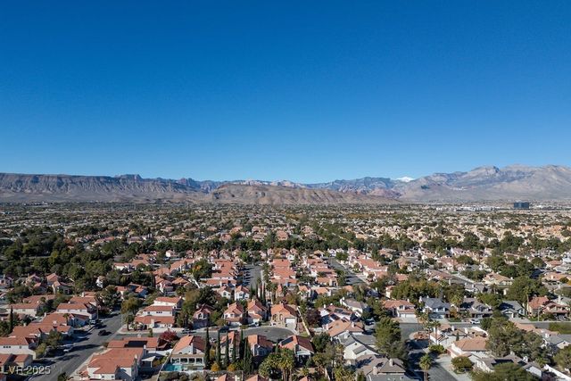 3044 Forest Lake Street, Las Vegas, NV 89117