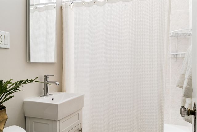 16 Chauncy Street 35, Cambridge, MA 02138