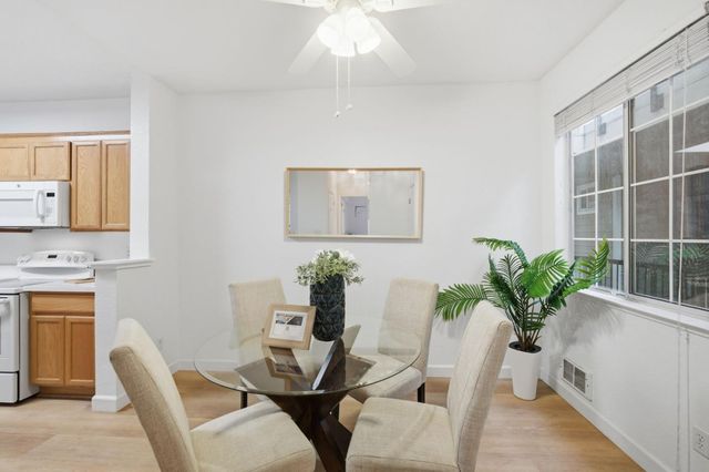 250 Santa Fe Terrace 209, Sunnyvale, CA 94085