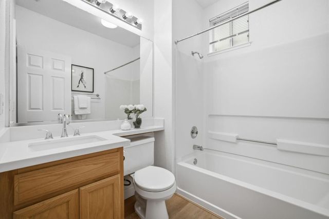 250 Santa Fe Terrace 209, Sunnyvale, CA 94085