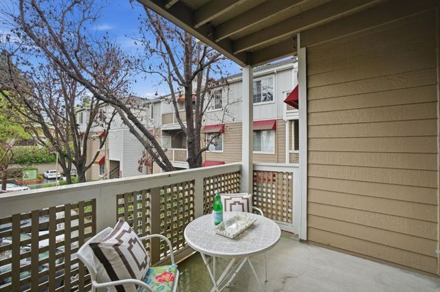 250 Santa Fe Terrace 209, Sunnyvale, CA 94085