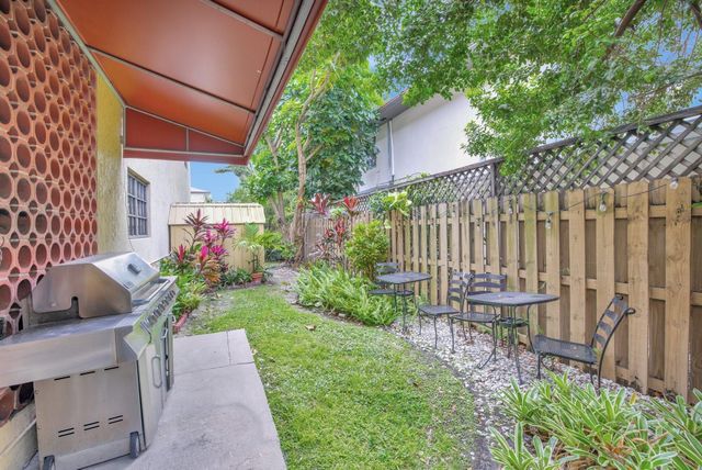 917 NE 16th Avenue 7, Fort Lauderdale, FL 33304