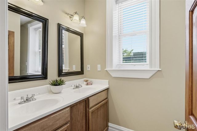 3010 Salena Street, St Louis, MO 63118