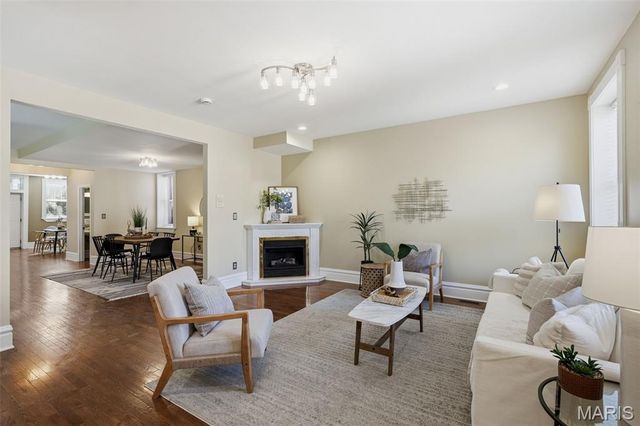 3010 Salena Street, St Louis, MO 63118