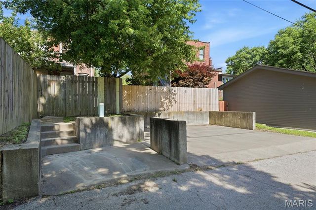 3010 Salena Street, St Louis, MO 63118