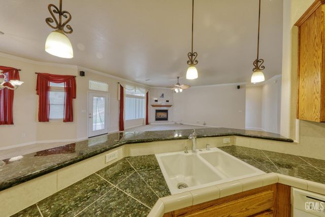 23780 Coyote Court, Tehachapi, CA 93561