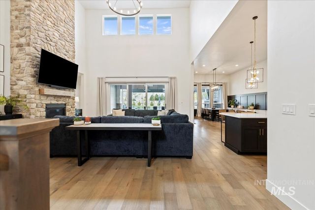 14739 N Power Way, Boise, ID 83714