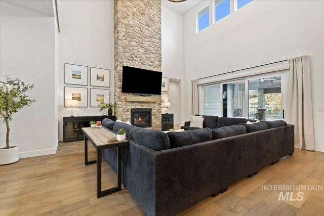14739 N Power Way, Boise, ID 83714