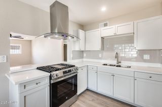 2739 W HAZELWOOD Street, Phoenix, AZ 85017