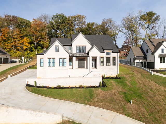 1586 Eastwood Dr, Brentwood, TN 37027