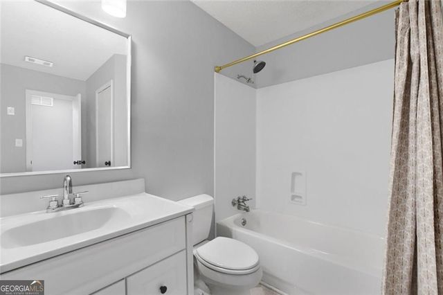 2668 Farmstead Road SE, Smyrna, GA 30080