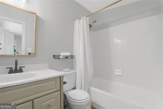 2668 Farmstead Road SE, Smyrna, GA 30080