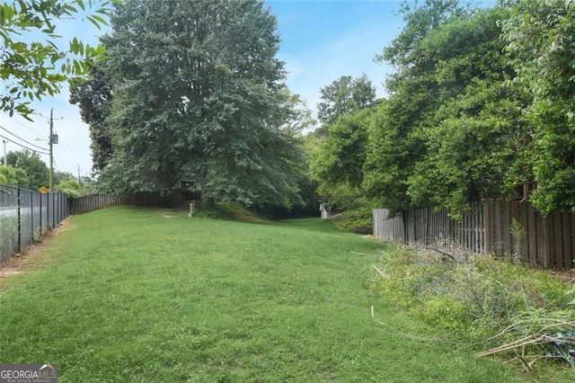 2668 Farmstead Road SE, Smyrna, GA 30080