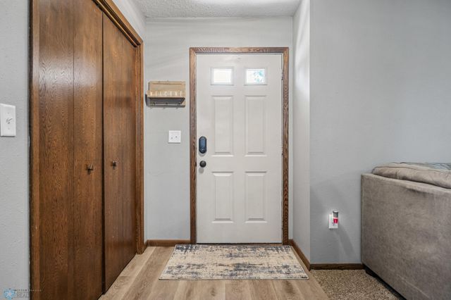 1814 13th Avenue N, Moorhead, MN 56560