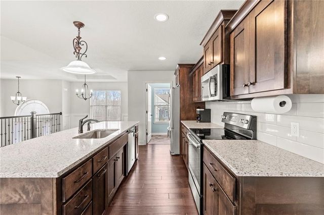 705 Chisam Road, Kearney, MO 64060