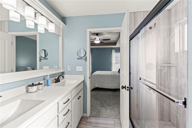 705 Chisam Road, Kearney, MO 64060