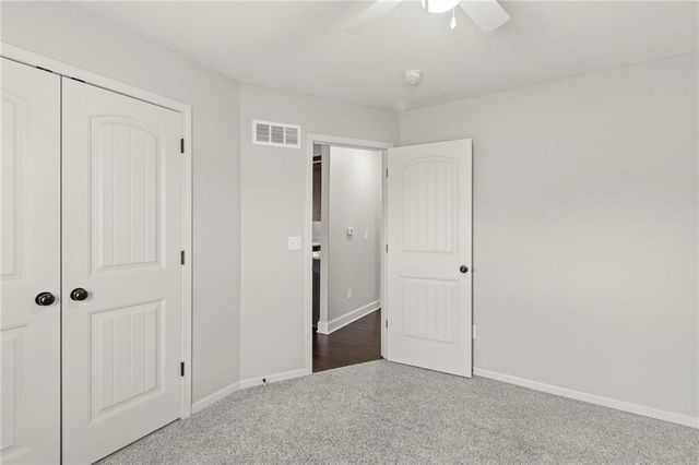 705 Chisam Road, Kearney, MO 64060