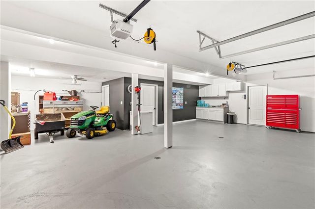 705 Chisam Road, Kearney, MO 64060