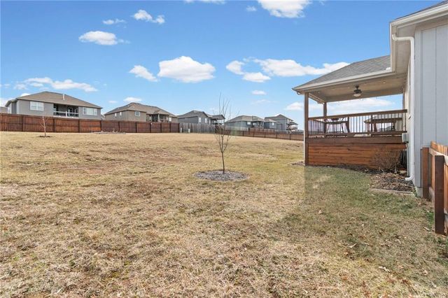 705 Chisam Road, Kearney, MO 64060