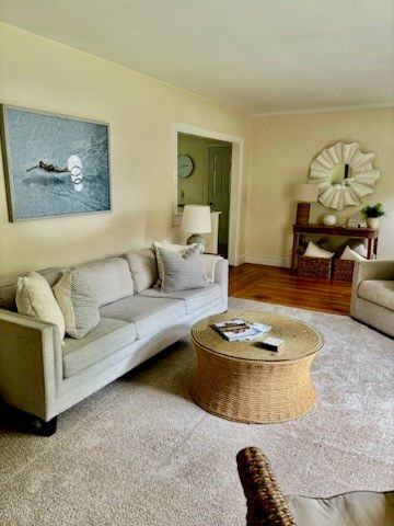 23 Sherwood Road, Middletown, RI 02842