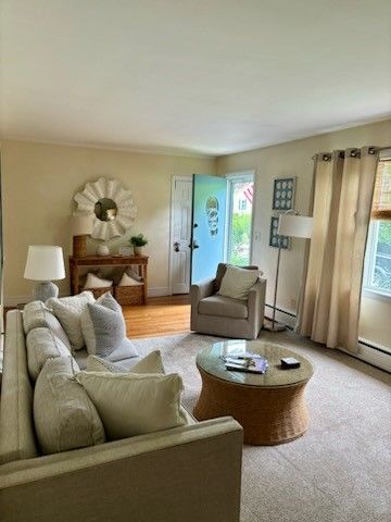 23 Sherwood Road, Middletown, RI 02842