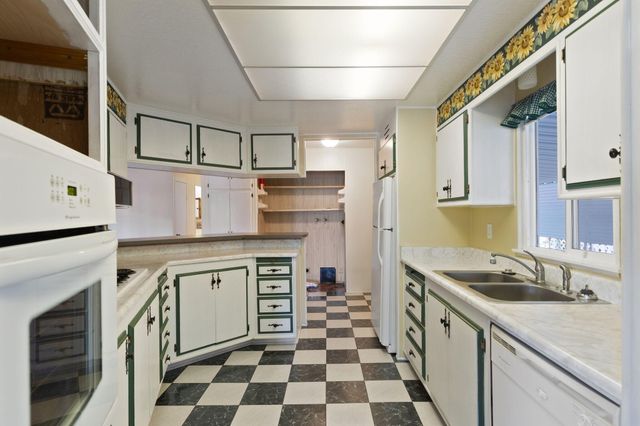 2321 SW Webster Road, Grants Pass, OR 97526