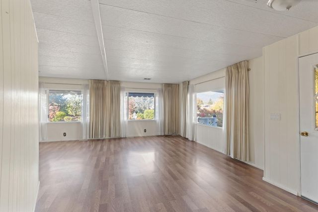 2321 SW Webster Road, Grants Pass, OR 97526