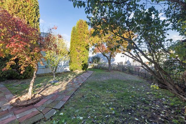 2321 SW Webster Road, Grants Pass, OR 97526