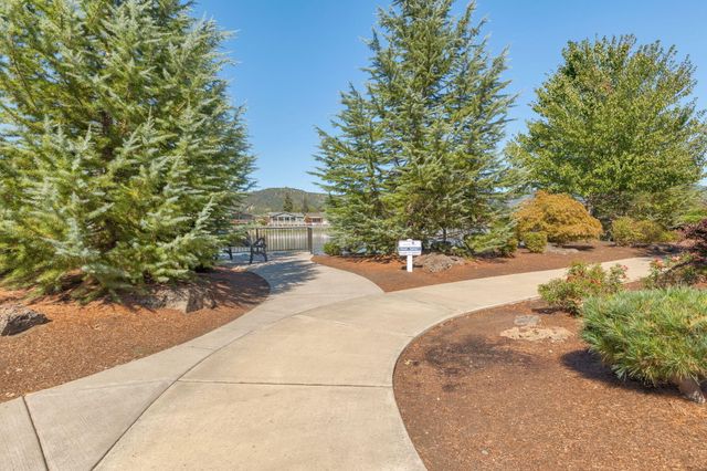 2321 SW Webster Road, Grants Pass, OR 97526