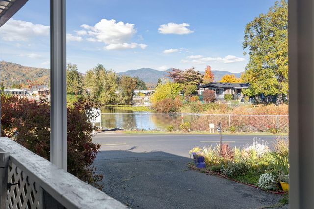 2321 SW Webster Road, Grants Pass, OR 97526