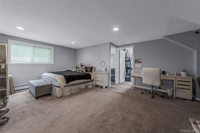 112 Rosemont Avenue, Farmingville, NY 11738