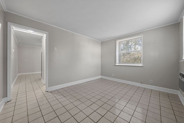 432 Circle Dr Apt D, Clarksville, TN 37043
