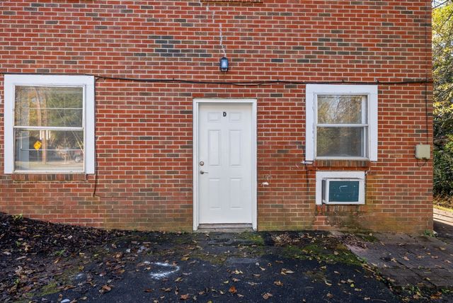 432 Circle Dr Apt D, Clarksville, TN 37043