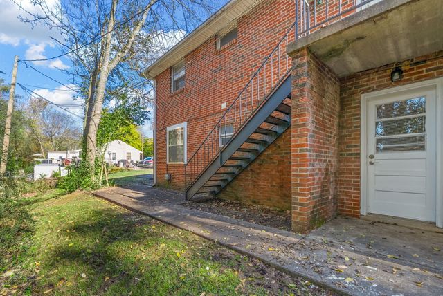 432 Circle Dr Apt D, Clarksville, TN 37043